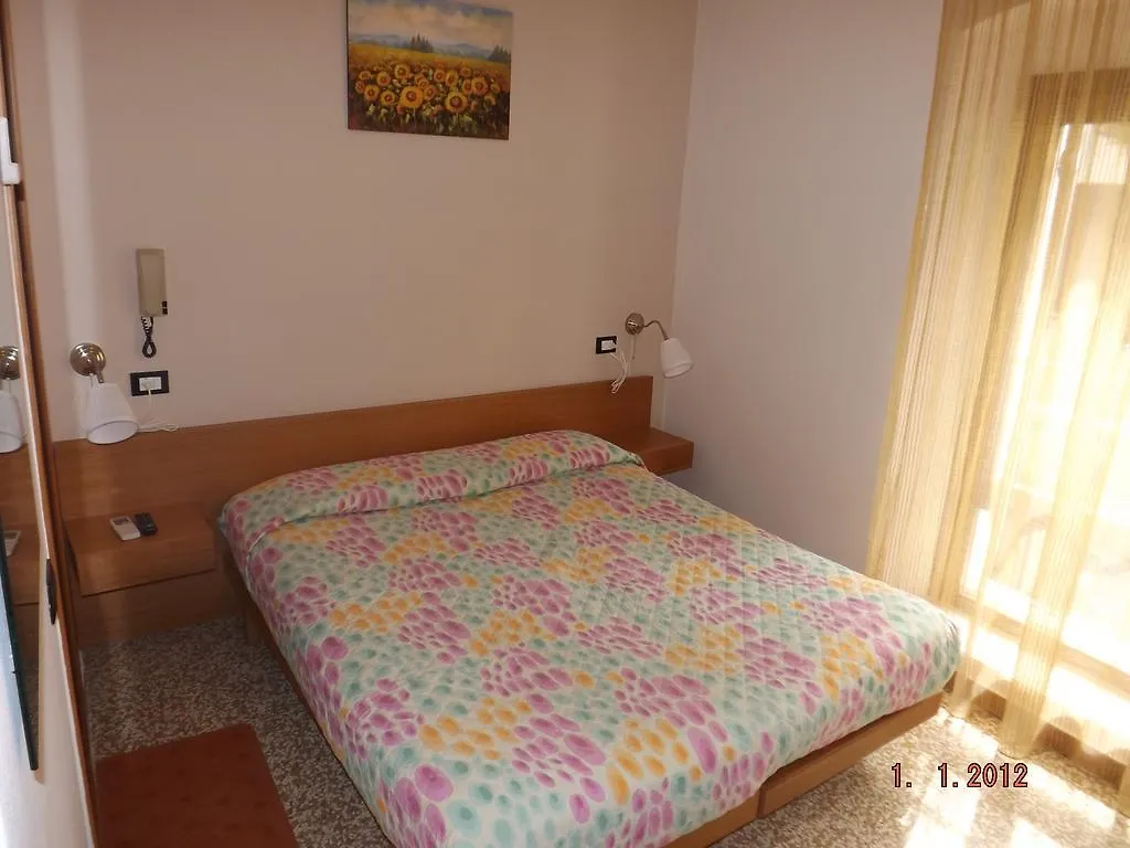 Albergo Dal Baffo Lazise 0*,  Italy