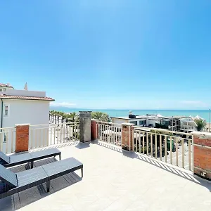 https://villino-mirella.it-tuscanyhotel.com
